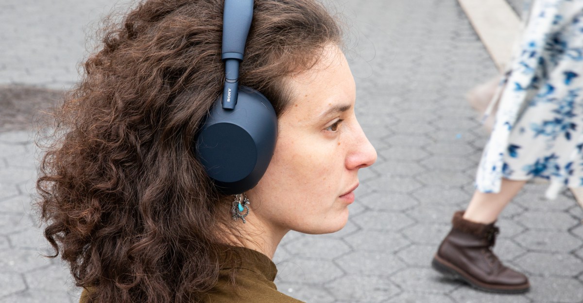 sony’s-wh-1000xm6-headphones-are-$130-off-today-only